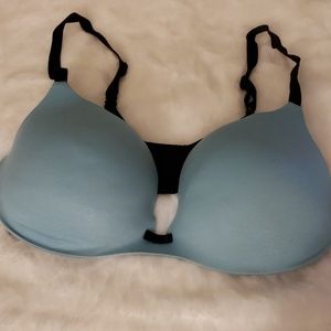 VS Incredible Plunge Bra